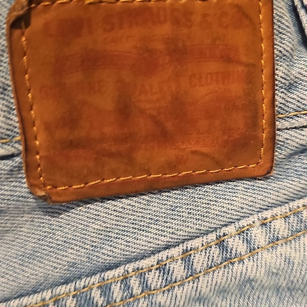 Levi’s Premium Distressed Cutoff Denim Shorts - Picture 3 of 6